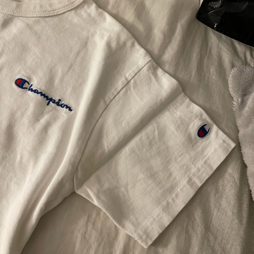 Champion tee - Picture 2 of 3